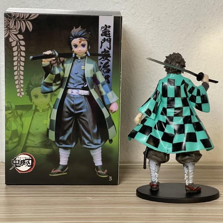 فيقر قاتل الشياطين ( تانجيرو كامادو )