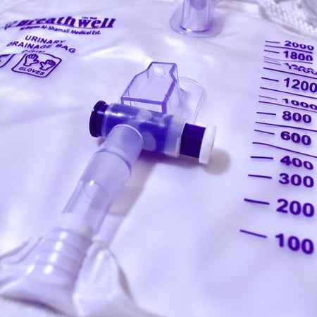 كيس جمع البول Breathwell  2000 ml