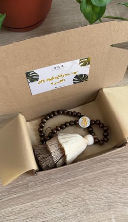 تعليقه جوال خرز مع هدب