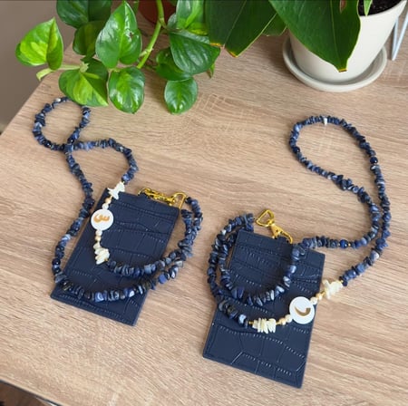 تعليقه بطاقه  + حامل بطاقه جلد