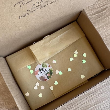 تعليقه بطاقه انيقة لولو زراعي + حامل بطاقه جلد