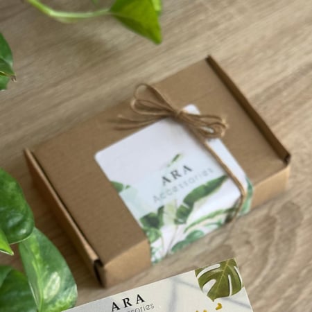 تعليقه بطاقه انيقة لولو زراعي + حامل بطاقه جلد