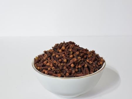 قرنفل فاخر حب