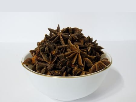 نجمة اليانسون