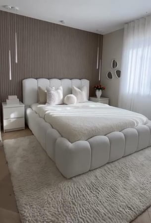 غرفة نوم مودرن انيقة وعملية-مفروشات الرائد المخفضه