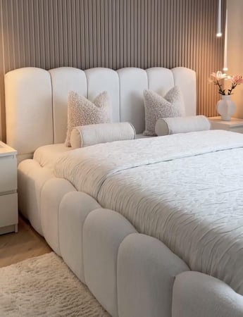 غرفة نوم مودرن انيقة وعملية-مفروشات الرائد المخفضه