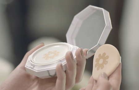 DEAR DAHLIA-أساس كريم كوشن زهور الجنة -