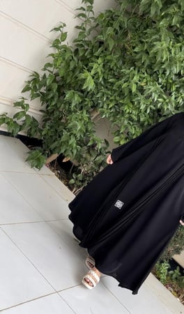 عبايه دوامات ناعمه كلوش