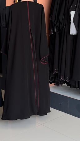 عبايه ورده + طرحه مجانآ
