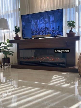 طاولة تلفزيون ديكور خشبي فاخر مع مدفأة زجاجية ثلاثية الجوانب (مقاس التدفئة 125 سم)