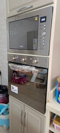 إلبا الايطالية فرن كهربائي 60 سم - 6 وظائف -75 لتر - القدرة الكهربائية 2,125 واط -الجهد الكهربائي 240/220 فولت - التردد: 50 / 60 هرتز - AS E 4 XLX