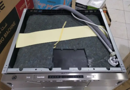 AG electric - غسالة صحون بلت-ان تلبيس . 8 برامــج للغسيــل . 3 دروج . 3 رشاش ماء . مستوى الصوت 49 dB . اللون : فضي . فولاذ مقاوم للصدأ . القوة المصنفة : 1760 واط . العمق : 550 مم . الطاقة المستهلكة خلال الدورة : 0.93 كيلو واط في الساعة . 11-AG-BMW02