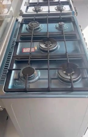 فرن MASTERgas ماستر جاز - 5 شعلات غاز - مفتاحين منفصلين للفرن– 90 سم – 2 مروحة توزيع حرارة + مروحة تبريد + إشعال فوق وتحت مع بعض وتحت لحال وفوق لحال مواصفات عالية – عيون ساباف ايطالي تصنيع تركي - MGF9S50GF-HIXO