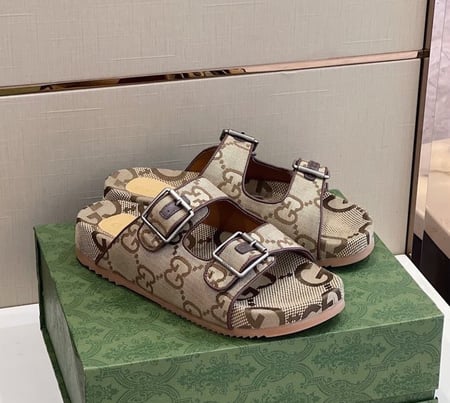 سليبر قوتشي