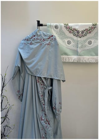 طقم سجادة الصلاة مع شرشف تفاحي