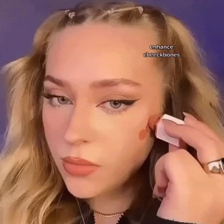 أحمر خدود سائل لامع من شيجلام-Love Cake