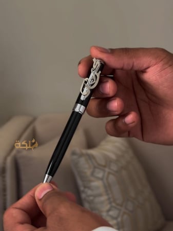 قلم فاخر مخصص بالاسم