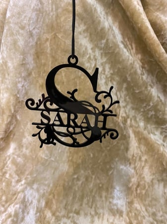 تعليقه مزخرفه