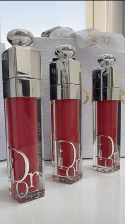 قلوس ديور حجم كبير مع الكيس