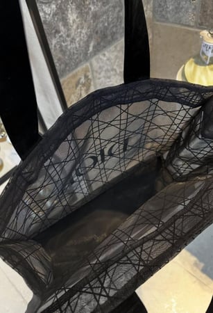 حقيبة ديور حجم كبير