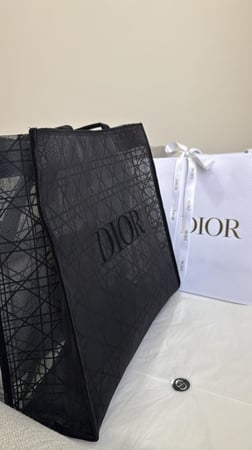 حقيبة ديور حجم كبير