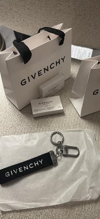 ميدليه جفنشي مع الكيس