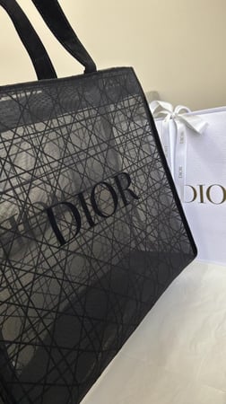 حقيبة ديور حجم كبير