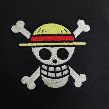 بلوفر شعار ون بيس