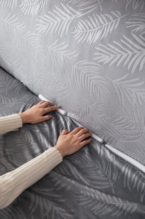 طقم غطاء كنب 4 قطع قطيفة محفور مقاوم للماء - سكري