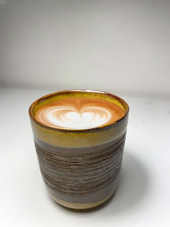 كوب كورتادو لون اصفر  160 مل