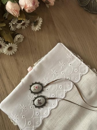 تلبيسة مصحف مُزهِر