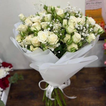 "باقة سنو وايت - بيبي روز أبيض"