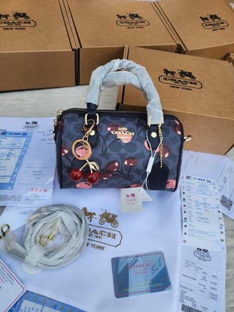 كوتش كرز ماستر طبق الاصل