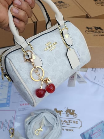 كوتش كرز ماستر طبق الاصل