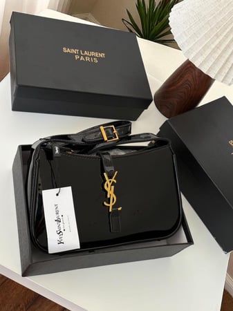 سالوران ماستر طبق الاصل