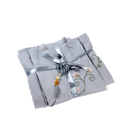 طقم سجاده تطريز يدوي رمادي