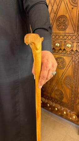 عصا الناقه نحت يدوي خزامه