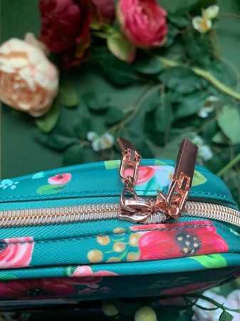 حقيبة الغابة المُزهره