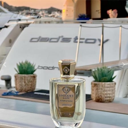 عطر اكدينيز من يونيك لاكجري للجنسين اكستريت دو بارفان 100 مل