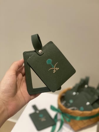 ١٢ حبه مرايا بلون الوطن