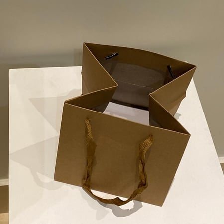 اكياس هدايا ورق