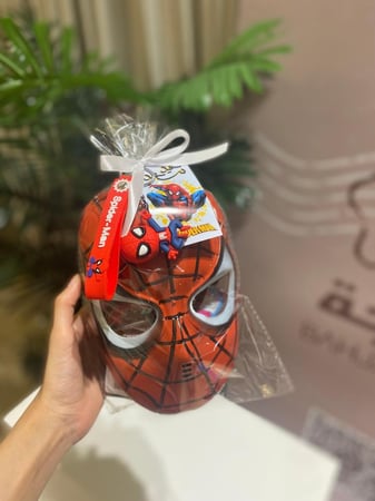 عيدية سبايدرمان بدون حلويات