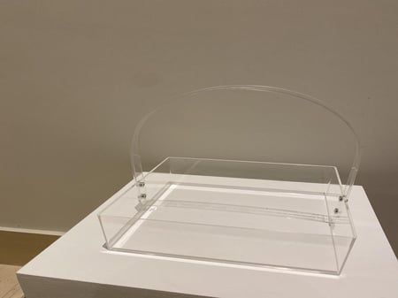 حامل اكريلك