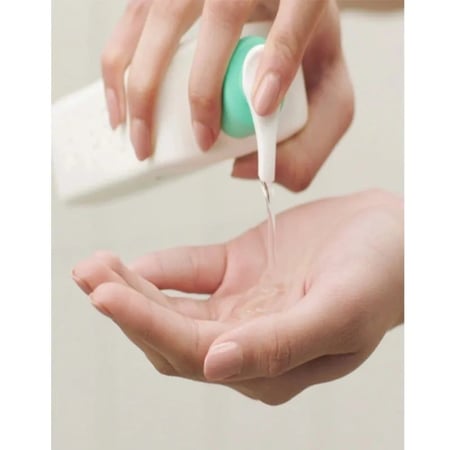 منظف رغوي للوجه سيرافي