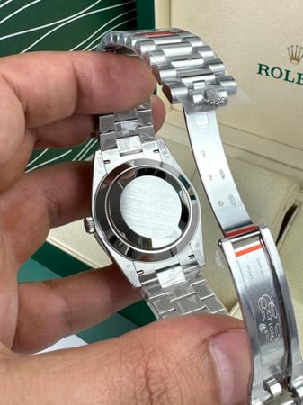 رولكس داي ديت أرقام عربية