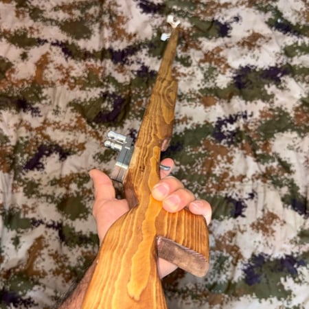 المنطاب الخشبي طول1.30 سم غير مخصص للاطفال