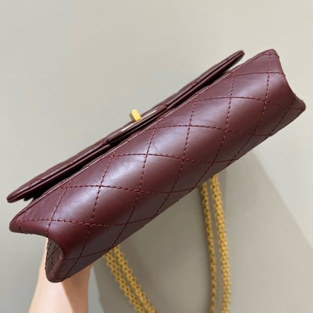 Size: 16x24x7.5cm