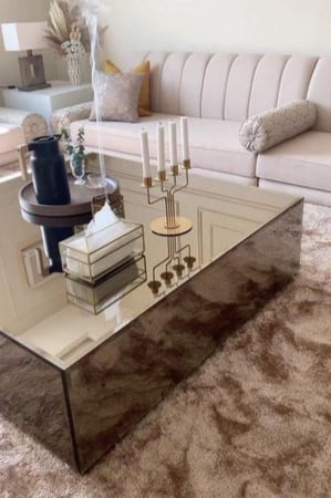 طاولة زجاج بني مرايا مشطف الجوانب ارتفاع 50 سم