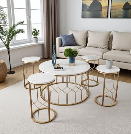 طقم طاولات حديد لون ذهبي، يمنحك منظر شديد الجمالية