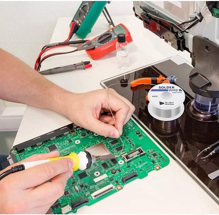 سلك لحام مع بكرة قصدير لحام خالية من الرصاص والنحاس 1 ملم مع قلب روزين